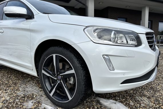 Autoturism Volvo XC60 2.0 R-DESIGN