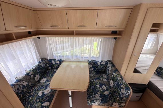 Rulota Chateau Calista 390 TZF