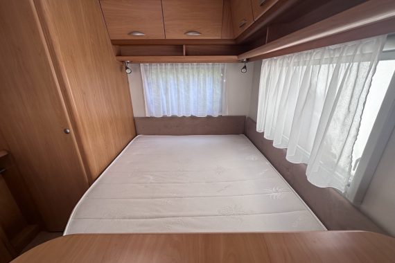Rulota Chateau Calista 450 FHU
