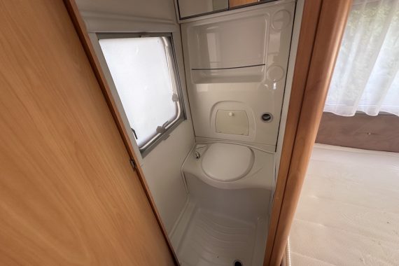 Rulota Chateau Calista 450 FHU