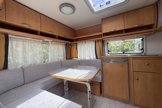 Rulota Eifelland Holiday 450TF