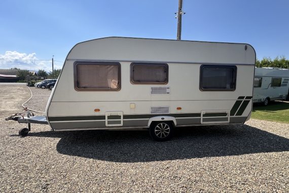 Rulota Chateau Calista 450 FHU