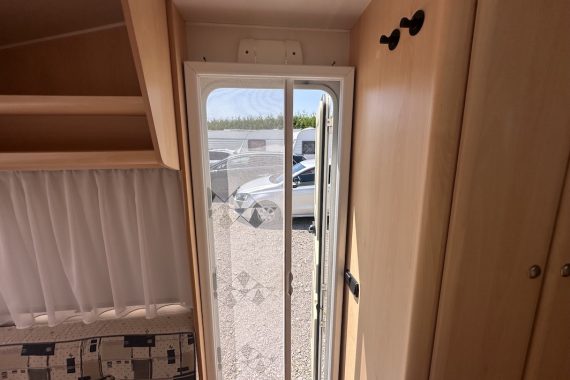 Rulota Chateau Calista 450 FHU