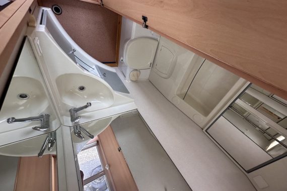 Rulota Chateau Caratt 350 H